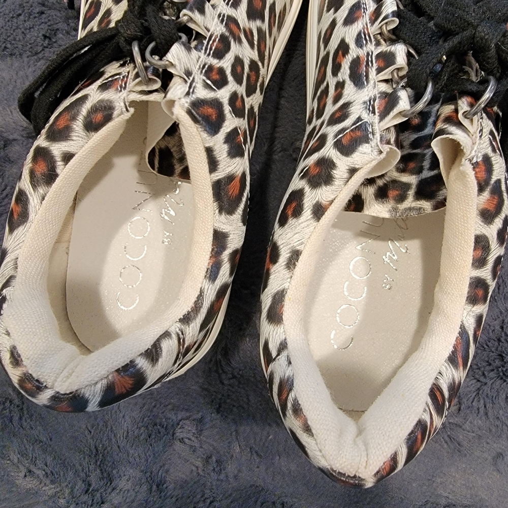 Coconuts by Matisse Relay Animal Print Sneakers 7 M - Picture 9 of 16
